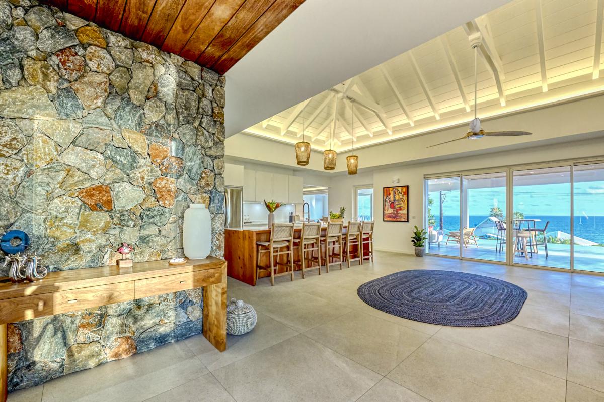 48.Location villa de luxe piscine vue mer Ste Anne Guadeloupe_Entrée